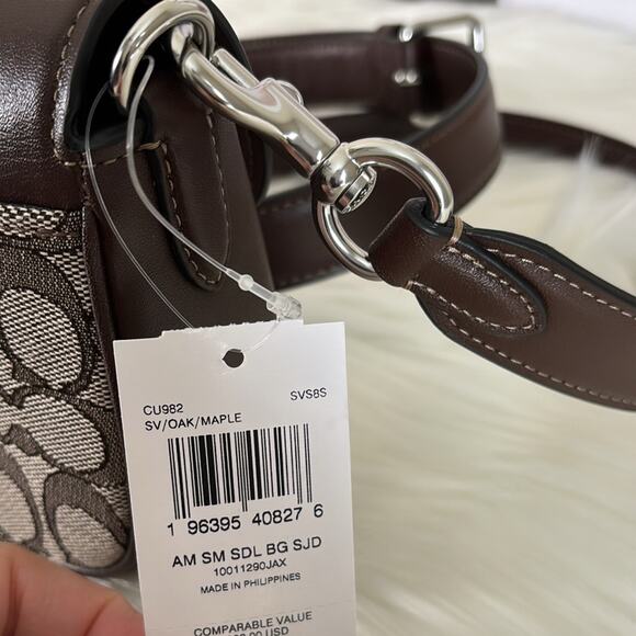 NWT💃Coach Amelia Saddle Bag In Signature Jacquard - Picture 10 of 10